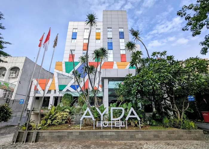 Zuri Express Mangga Dua Hotel Jakarta